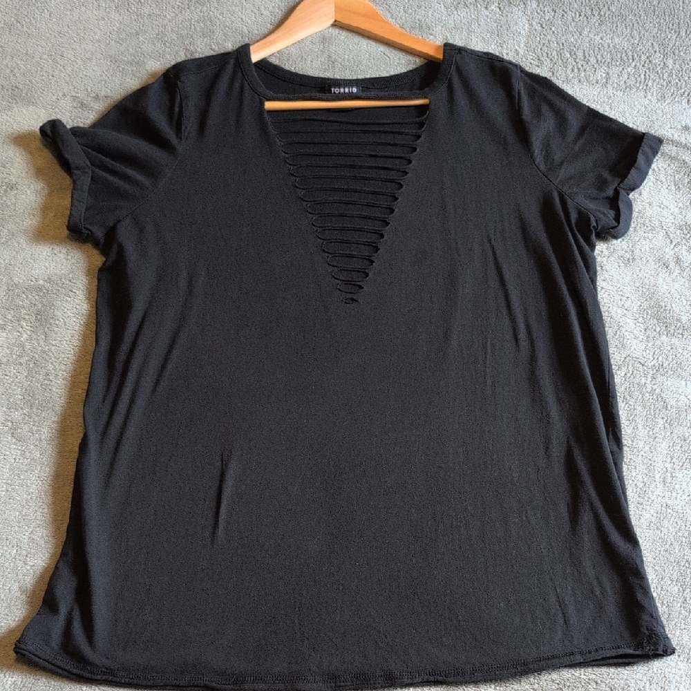 Torrid Black Short Sleeve Top with V-Cut Detail